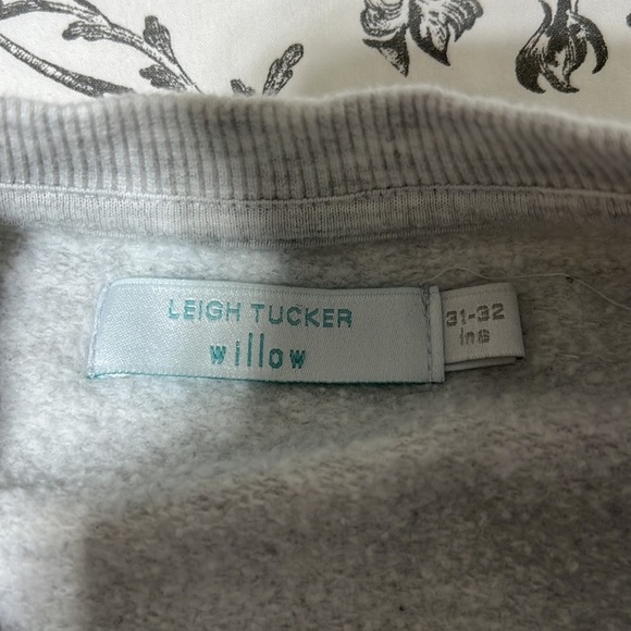 Leigh Tucker Willow Sweater - Picture 3 of 6